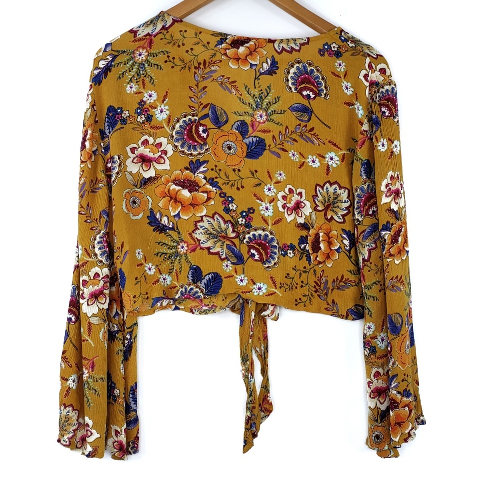 Patrons Of Peach Bell Sleeve Floral Crop Top** - Picture 2 of 6